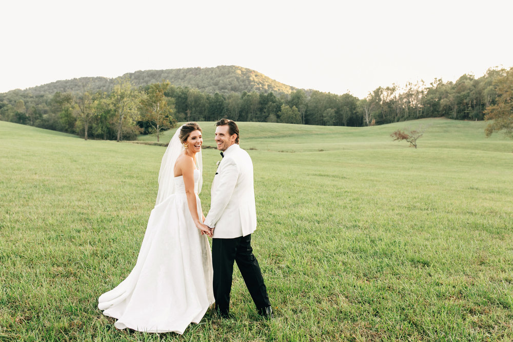 KatieStoopsPhotography-charlottesville wedding-farm wedding34.jpg